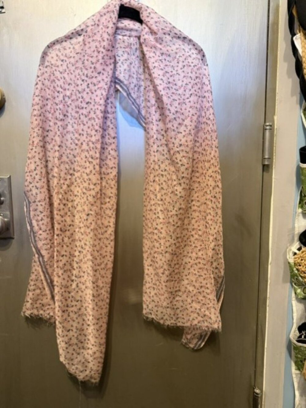 Retro Dusty pink / Rose Floral Print Oblong Scarf
